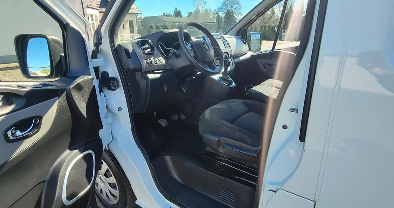 Renault Trafic cena 49900 przebieg: 183000, rok produkcji 2018 z Niepołomice małe 121